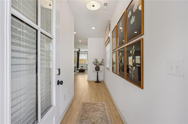 Building Photo - 180 Hensley Pk Ln