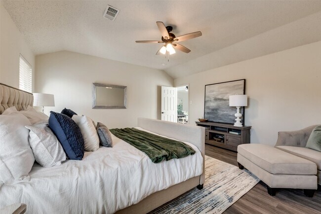 Building Photo - 5509 Fruitwood Dr