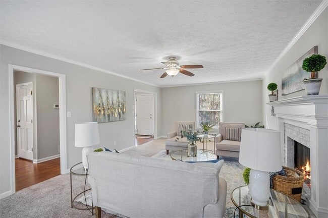 Building Photo - 4508 Pine Hill Terrace NE