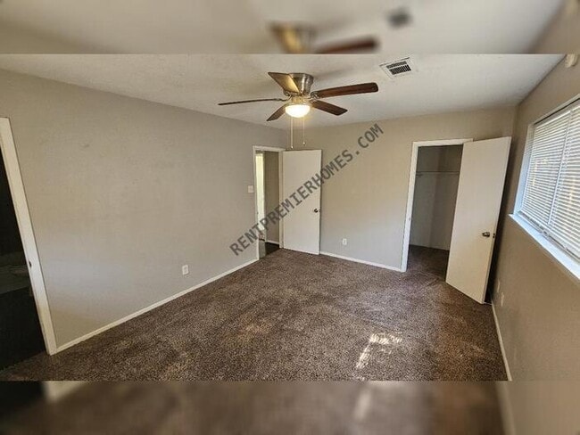 Building Photo - 5118 Mauritz Dr