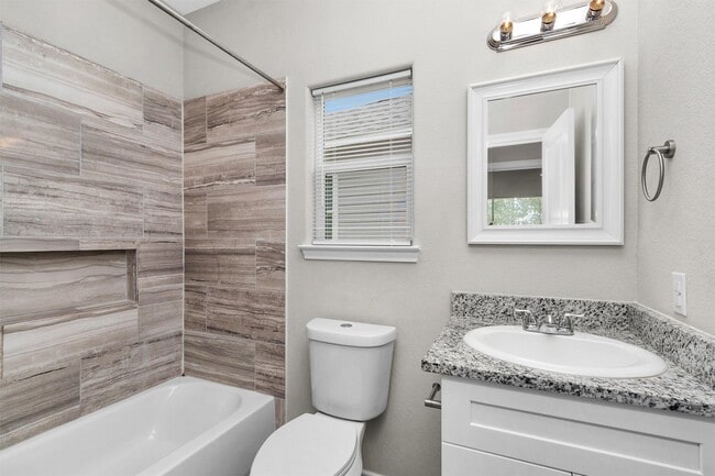 Building Photo - 16706 E Hammon