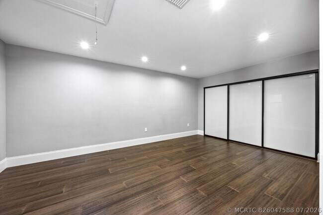 Building Photo - 11110 SW 9th Pl