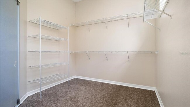 Building Photo - 7773 Debeaubien Dr