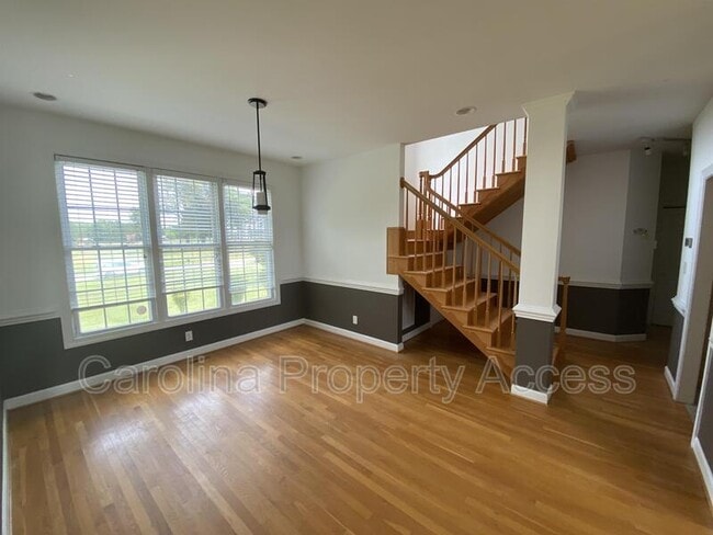 Building Photo - 1021 Rolling Farm Dr