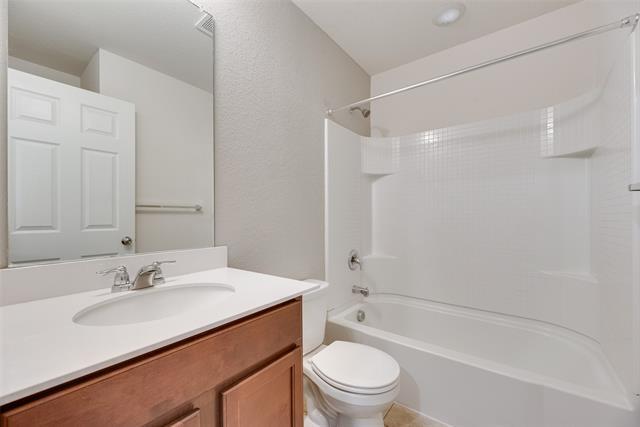 Building Photo - 1802 Aslynn Cir