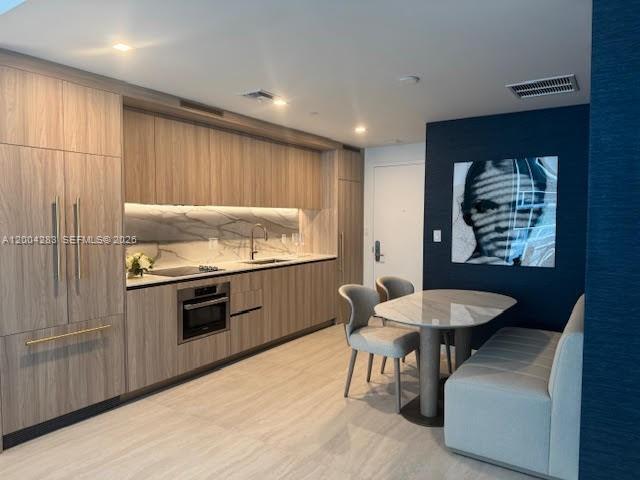 Building Photo - 77 SE 5th St