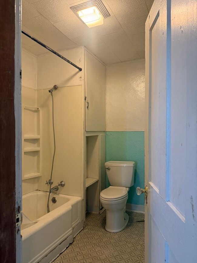 Building Photo - Big Character. Bigger Home in this 4 Bedroom-1 Bathroom charmer