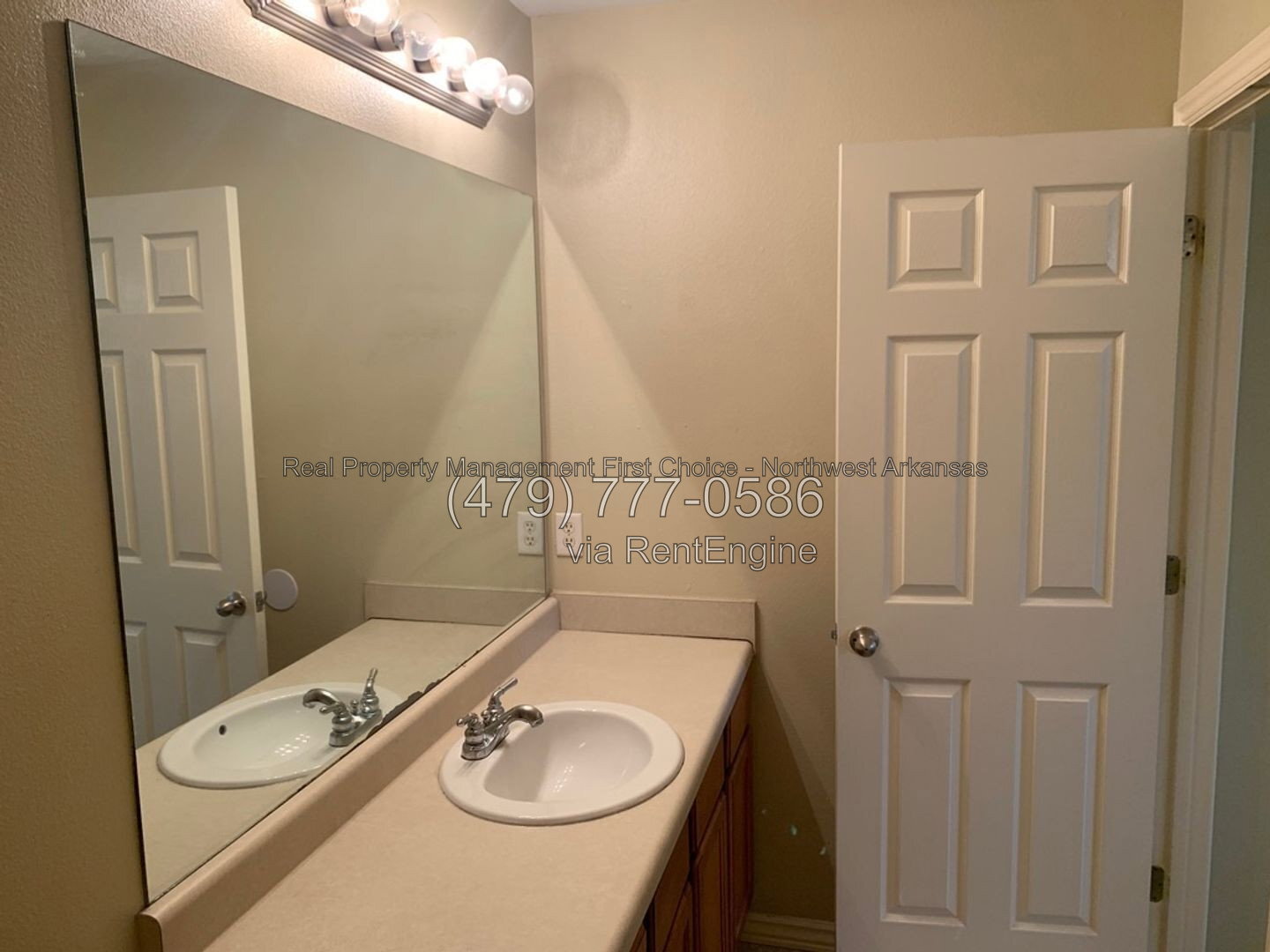 Building Photo - 226 Graystone Cir