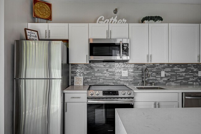 Building Photo - 1 Bedroom Furnished Condo in Lake Las Vegas