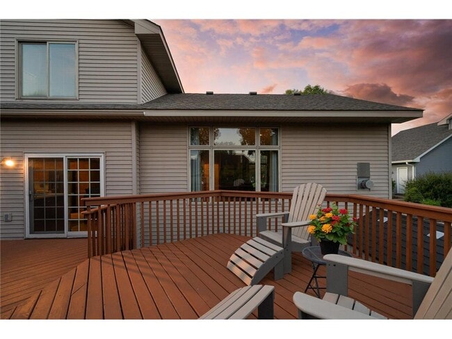 Building Photo - 4133 Sunset Trail N