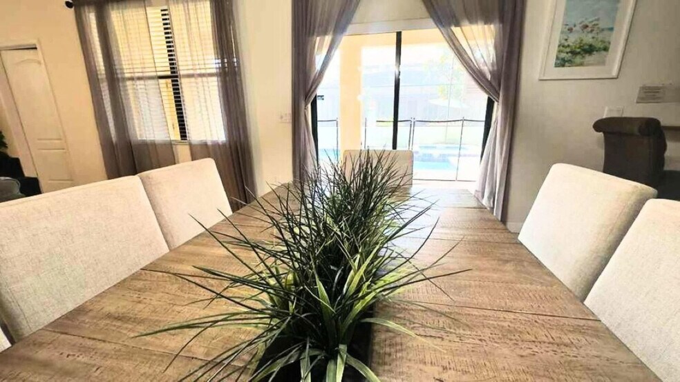 Building Photo - 9024 Shadow Mountain St