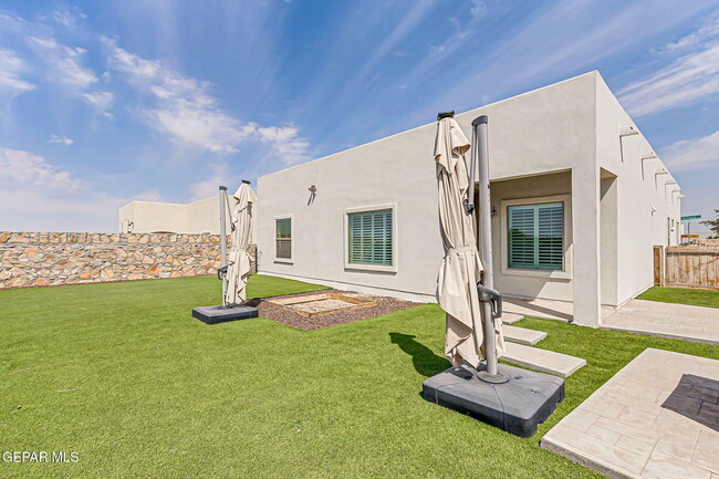 Building Photo - 7500 Porterhouse Ct