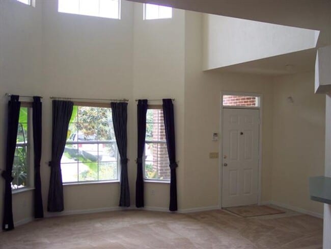 Building Photo - Monticello Condominiums-2 Bedroom/2 Bath w...