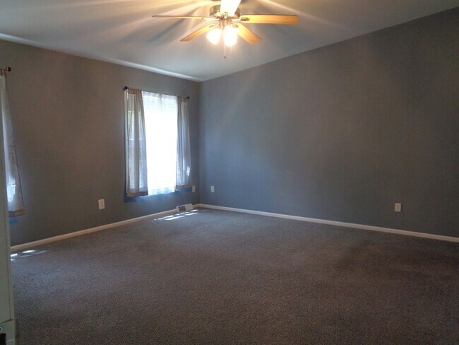 Building Photo - 4511 Gray Fox Heights
