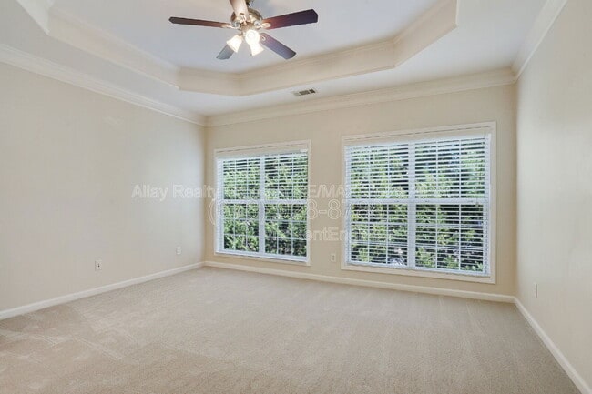 Building Photo - 2675 Rivers Edge Dr NE