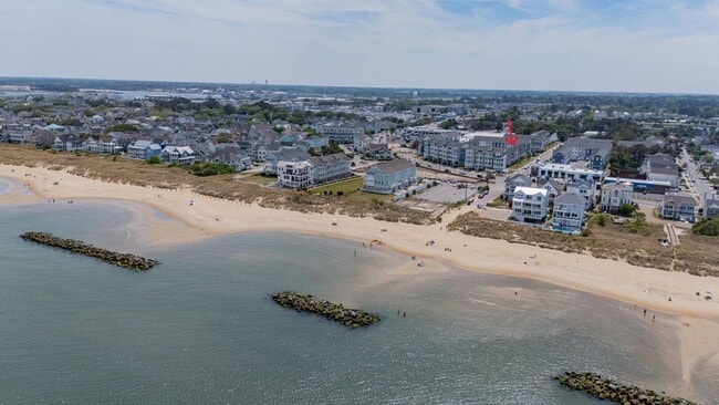 Building Photo - A MUST SEE!! 2-Bedroom Townhome In The Tern! Attached Garage - 400 Yards From Beaches - Dog Frien...