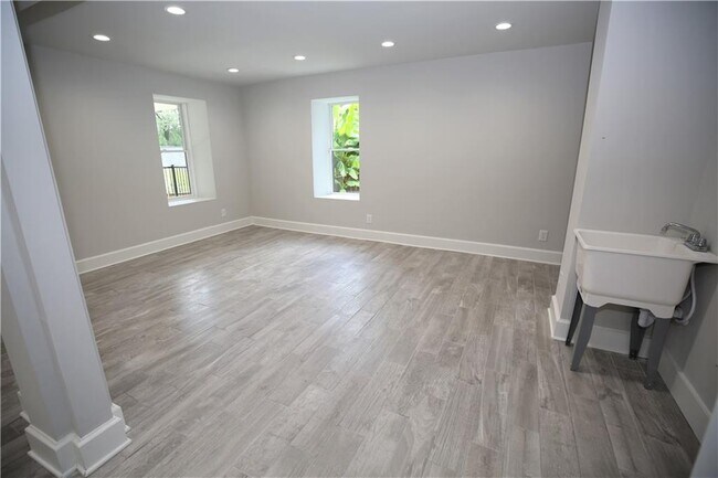 Building Photo - 957 Briarcliff Rd NE