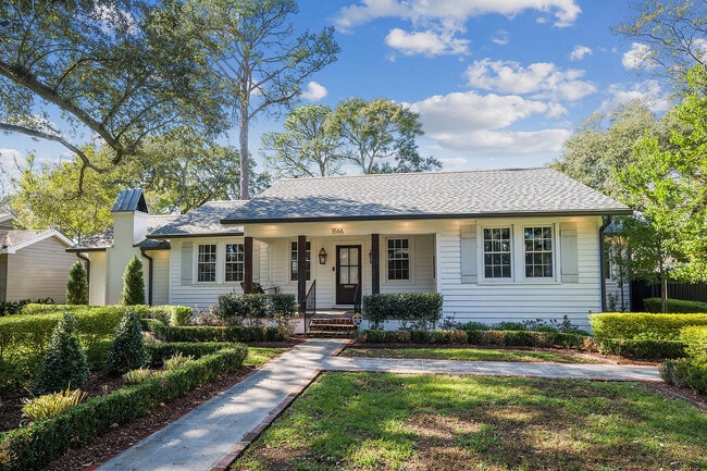 Primary Photo - 1566 Country Club Dr