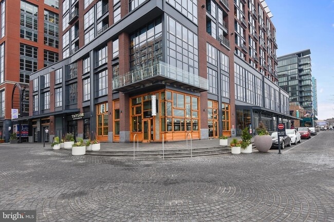 Building Photo - 1301 Delaware Ave SW