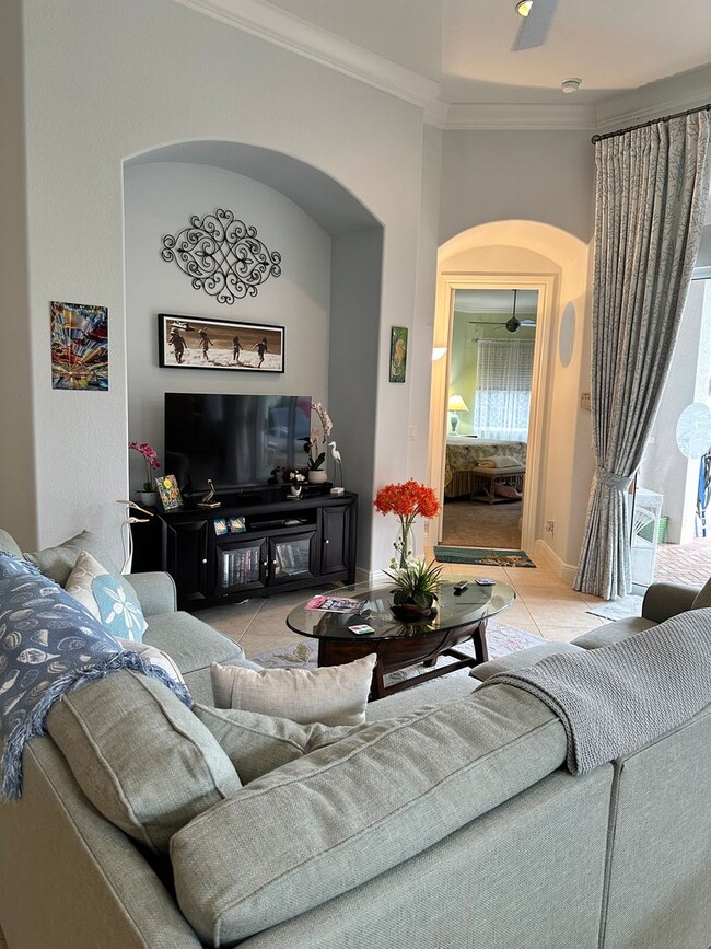 Building Photo - Fully Furnished Seasonal Home Rental with Pool in Fiddlers Creek