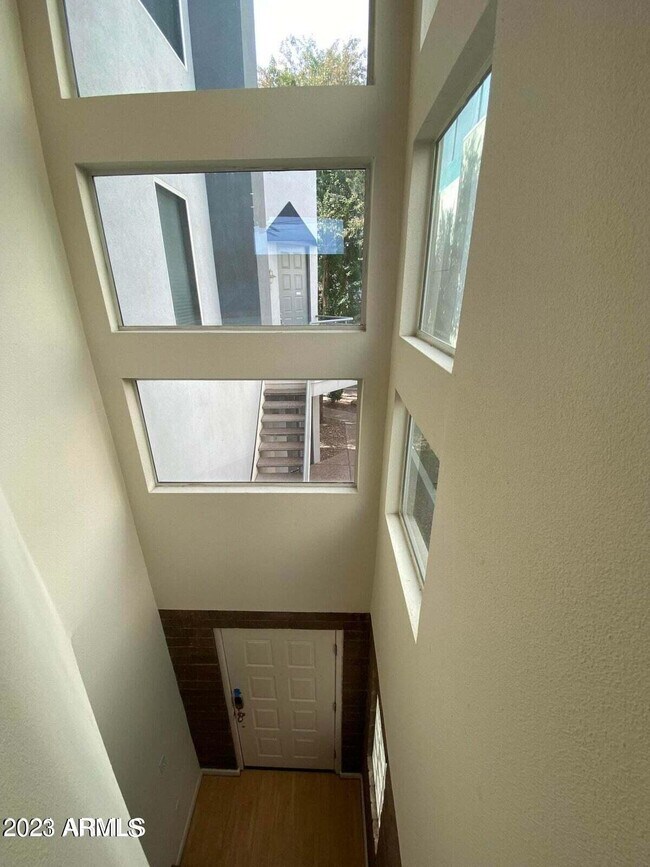 Building Photo - 3633 N 3rd Ave