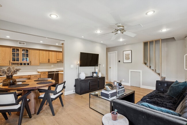 Building Photo - 837 Pahl Rd