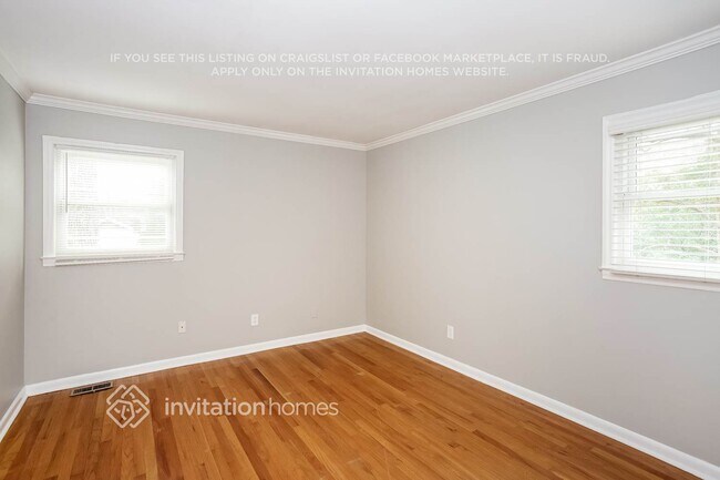 Building Photo - 5800 Amity Pl