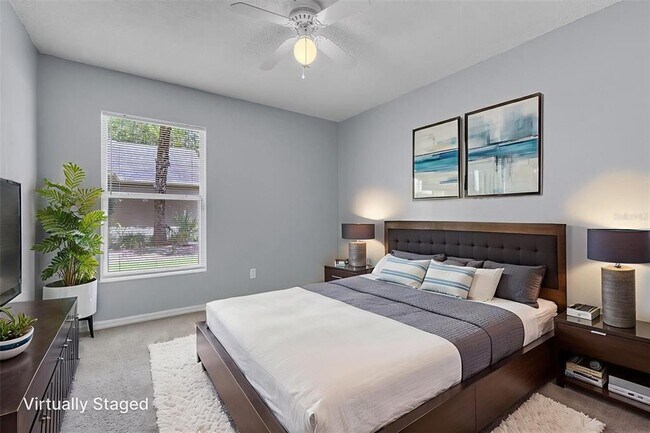 Building Photo - 4454 King Edward Dr