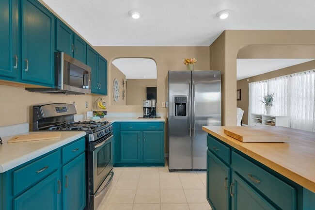 Building Photo - Private Pool Oasis  in southwest Tucson's coveted Star Valley!