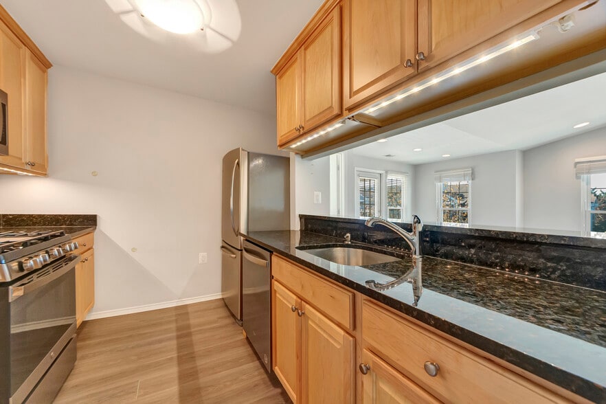 Building Photo - 21029 Timber Ridge Ter