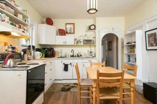 Building Photo - 101 Fayerweather St