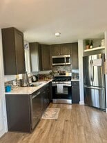 Building Photo - 1476 W Dakota Ave