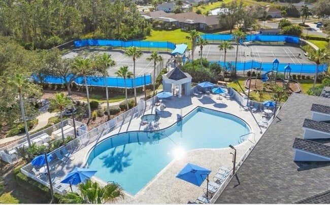 Building Photo - Charming 2BR Duplex in North Port