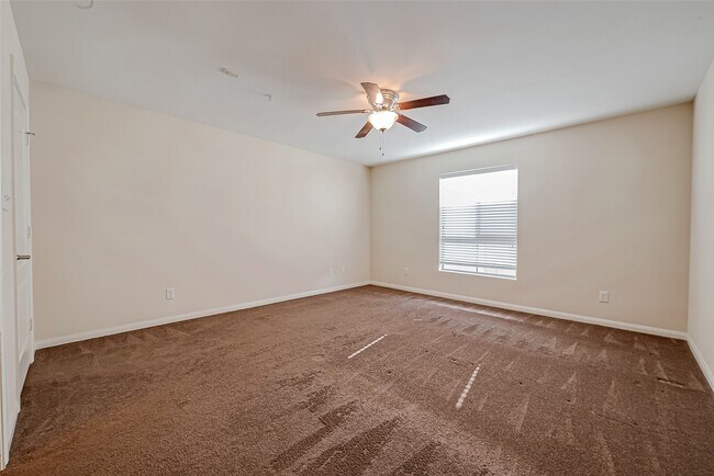 Building Photo - 8415 Hearth Dr
