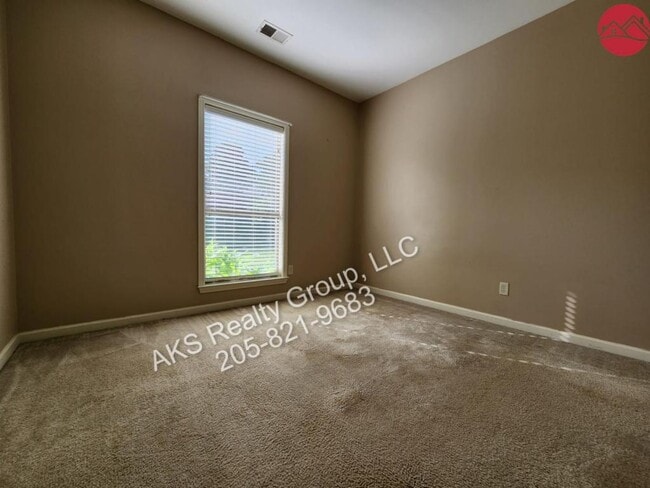 Building Photo - 2045 Forest Lakes Ln