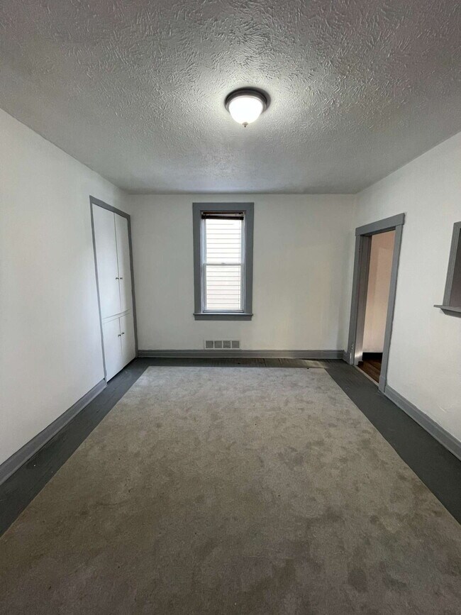 Building Photo - 618 Penn Ave