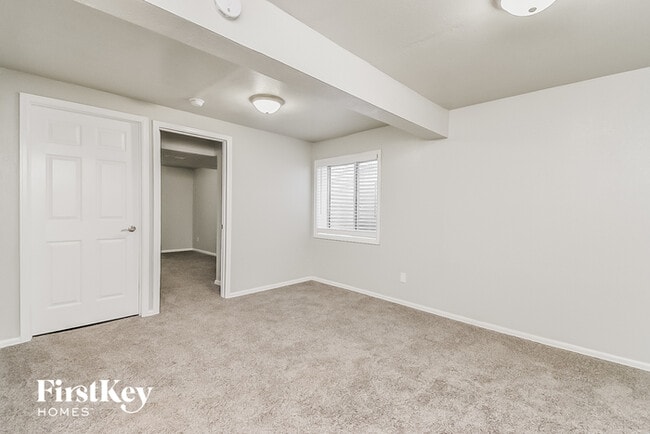Building Photo - 942 Square Dance Ln