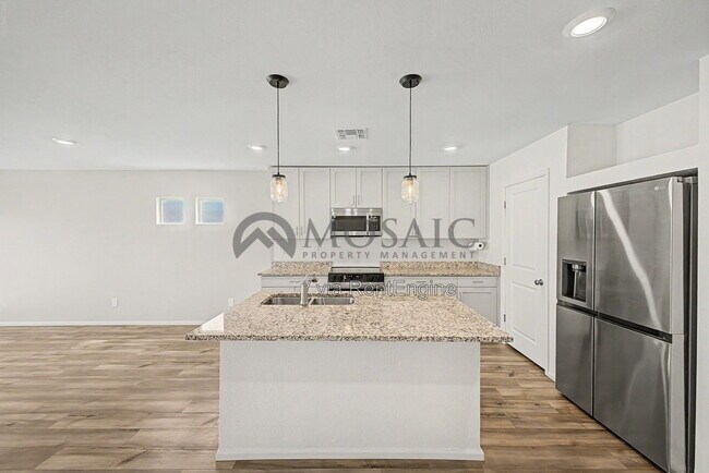 Building Photo - 1304 W Inca Dr