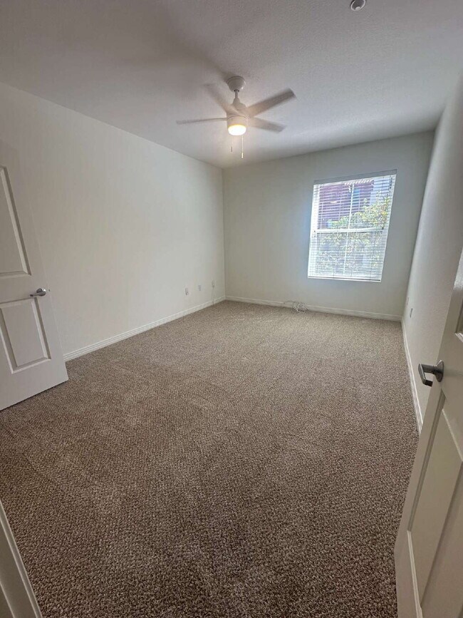 Building Photo - $4,200 - 2 Bed / 2 Bath City Walk Condo in Downtown San Diego