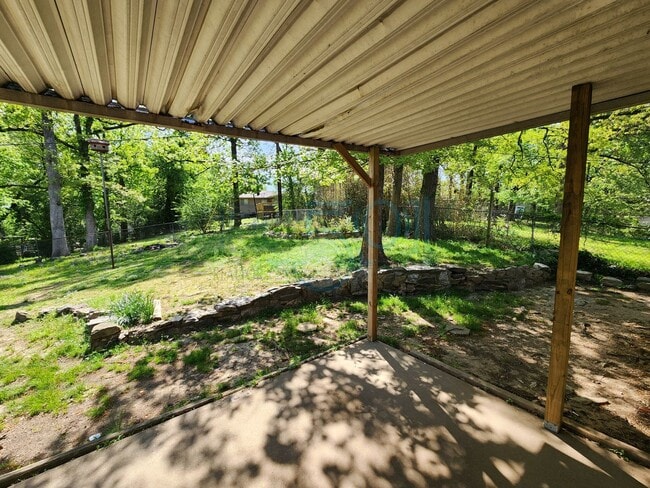 Building Photo - 29 Brookview Dr
