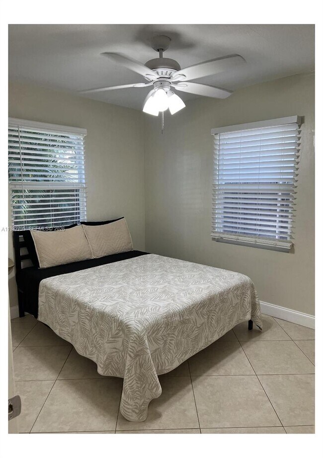 Building Photo - 2415 Grant St