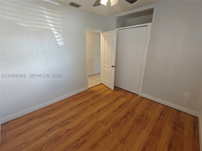 Building Photo - 801 N 70th Way