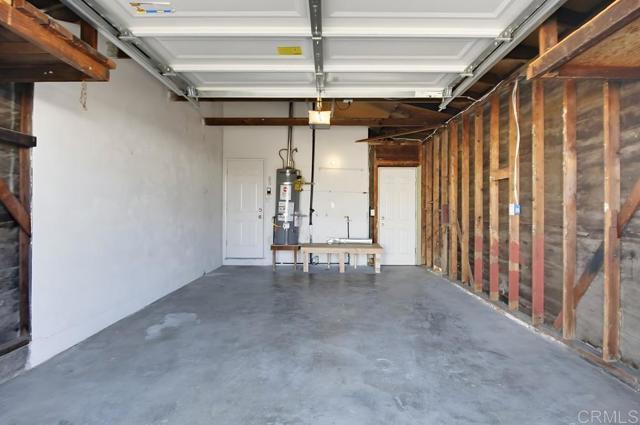 Building Photo - 1685 Donax Ave