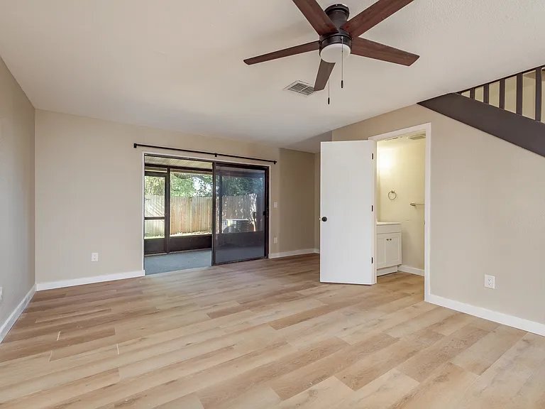 Building Photo - 2890 S Pines Dr
