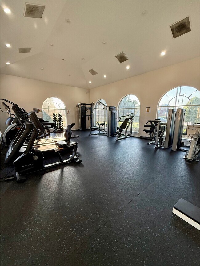 Building Photo - 6338 Big Oak Canyon Dr