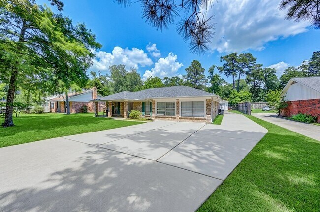 Building Photo - 24522 Glen Loch Dr