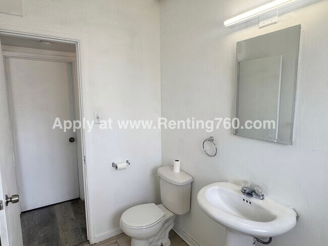 Building Photo - 6462 Palo Verde Ave