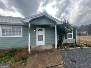 Building Photo - 157 Long Station Rd