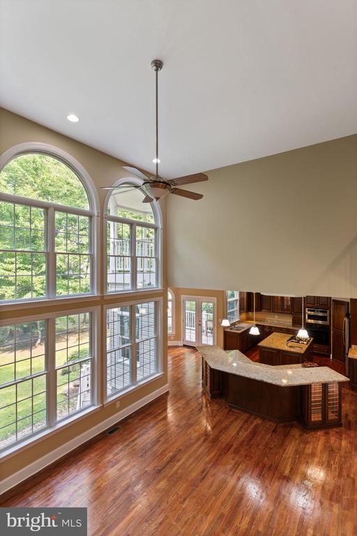 Building Photo - 45105 Mill Creek Way