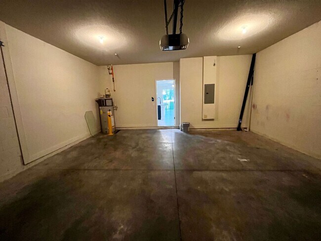 Building Photo - 7506 Aloma Pines Ct
